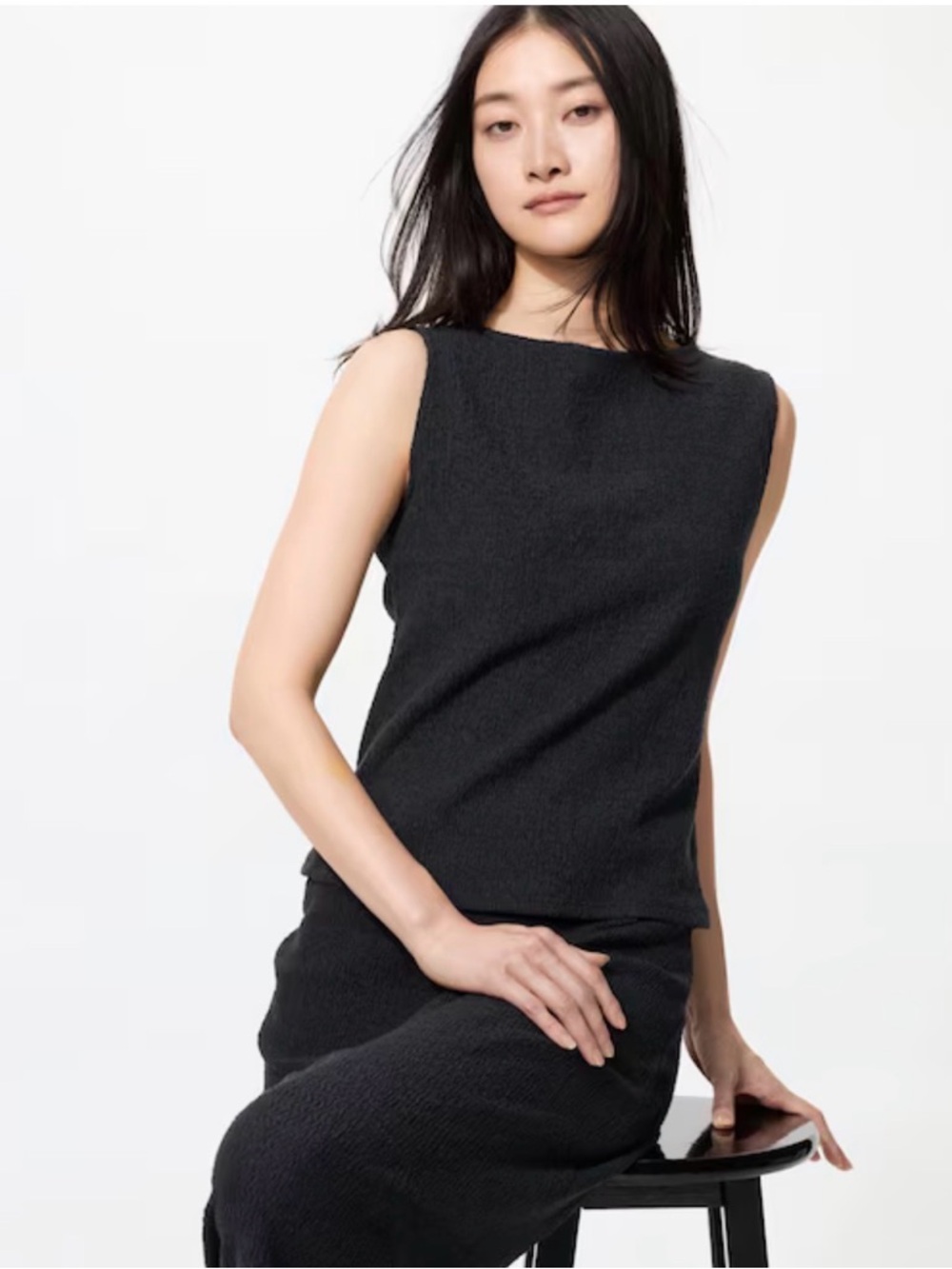 Uniqlo Black Textured Sleeveless Tank